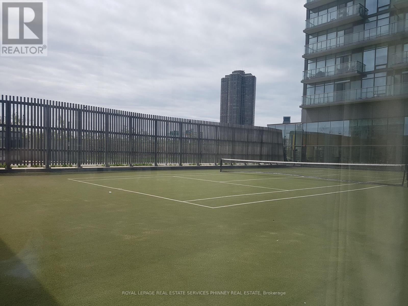 












1416 - 103 THE QUEENSWAY

,
Toronto,




Ontario
M6S5B3

