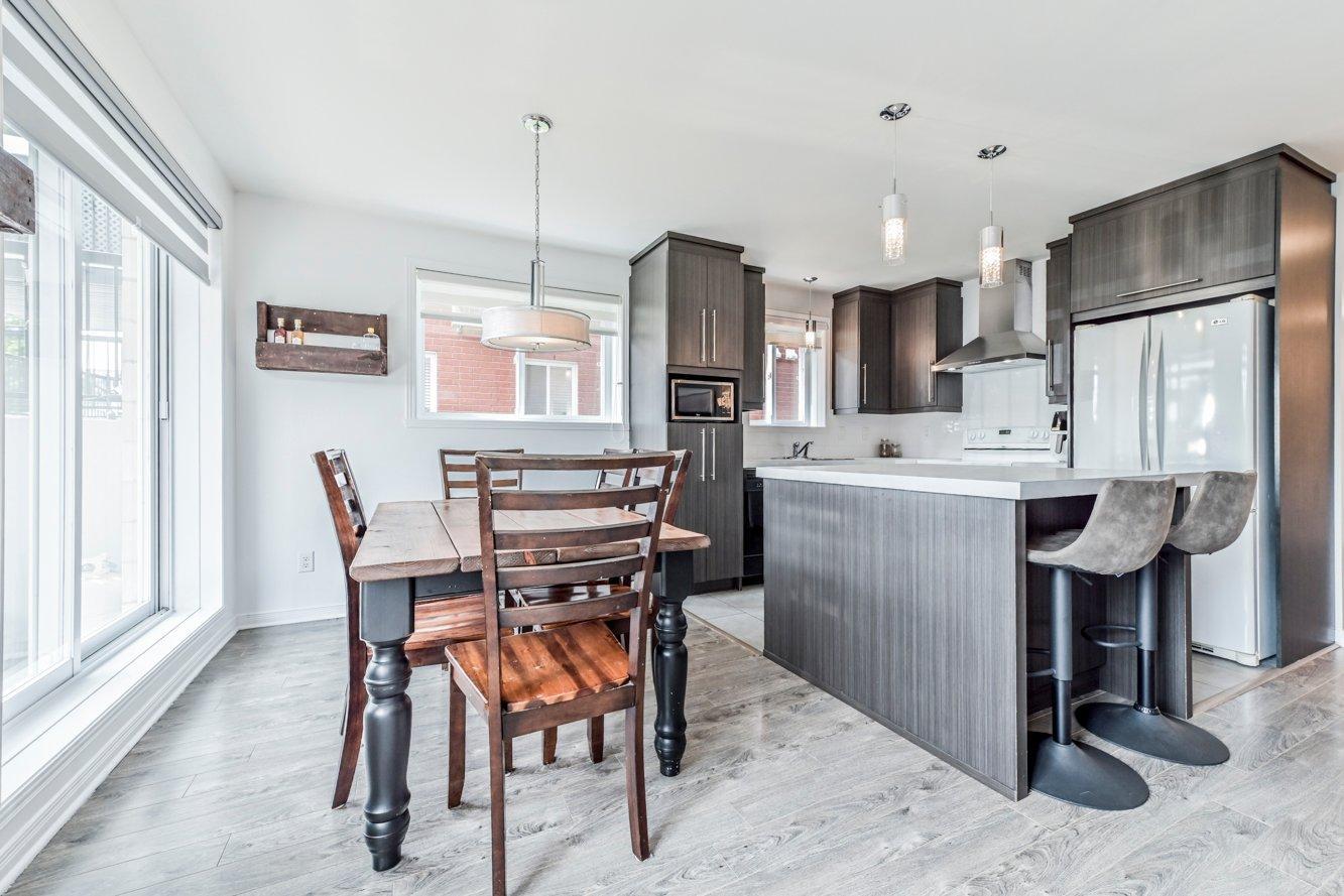 









464


Rue Principale

, 1,
Saint-Amable,




QC
J0L1N0

