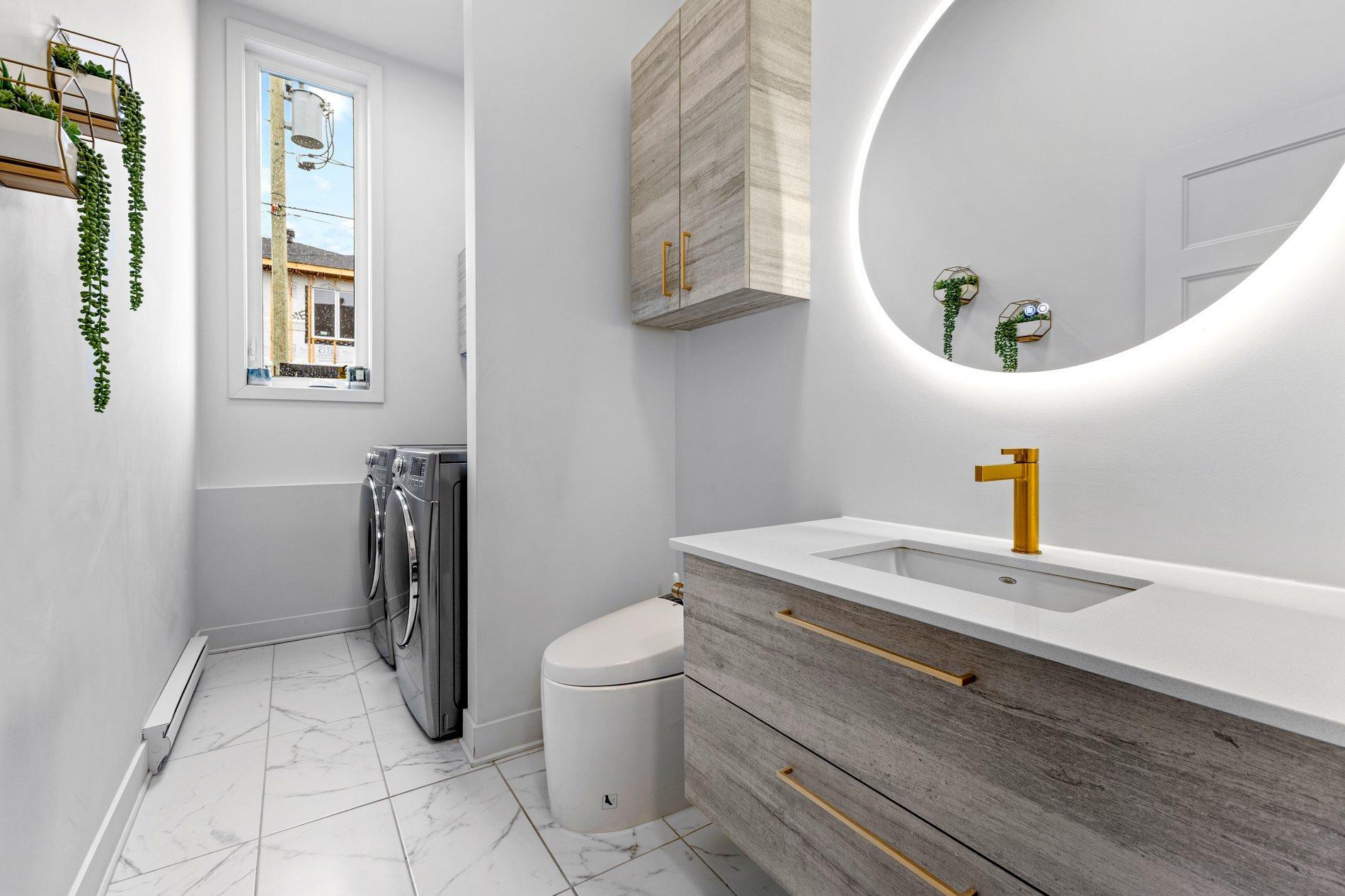 









562


Rue des Ancolies

,
Saint-Eustache,




QC
J7P0G4

