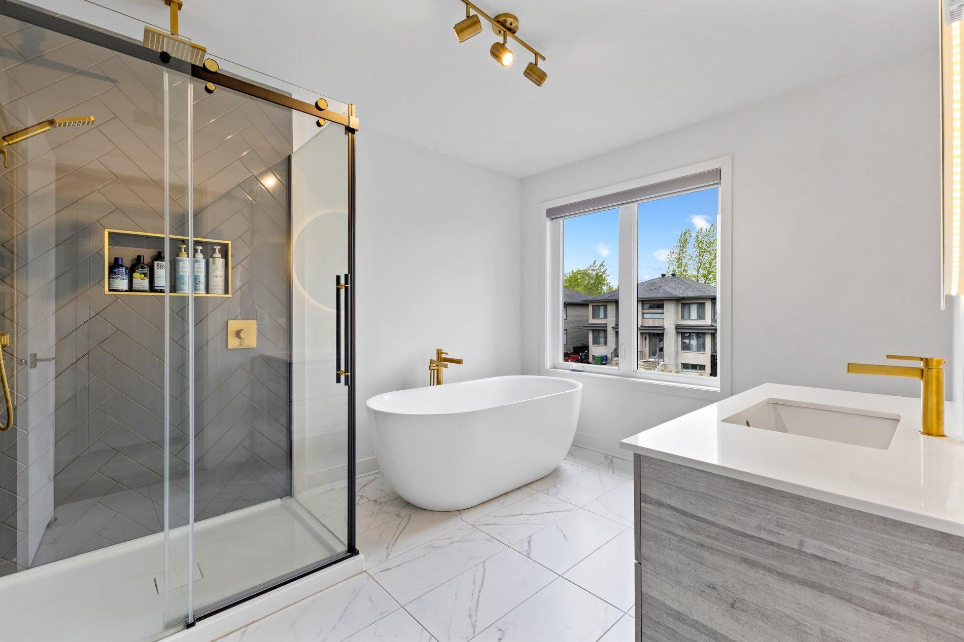 









562


Rue des Ancolies

,
Saint-Eustache,




QC
J7P0G4

