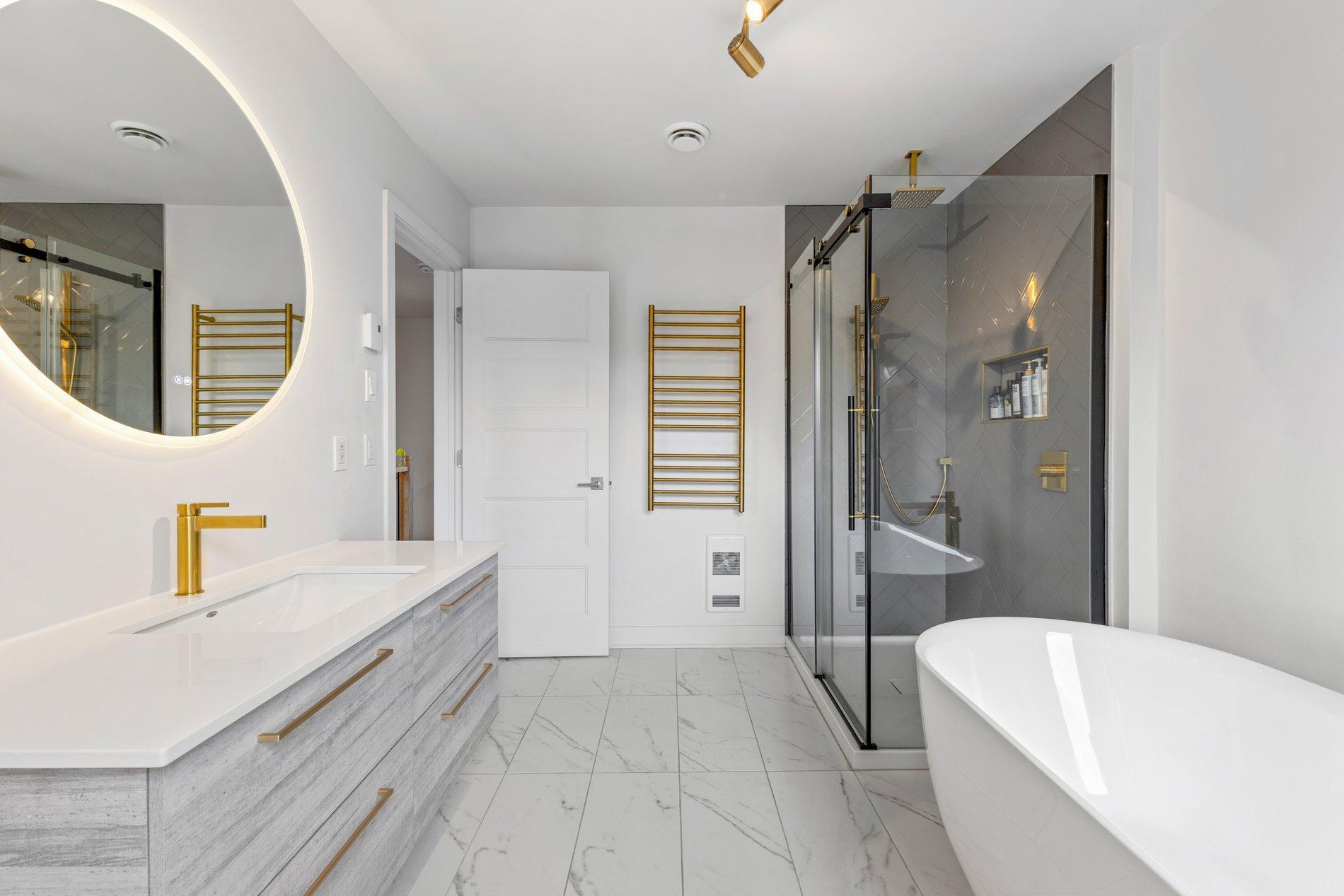 









562


Rue des Ancolies

,
Saint-Eustache,




QC
J7P0G4

