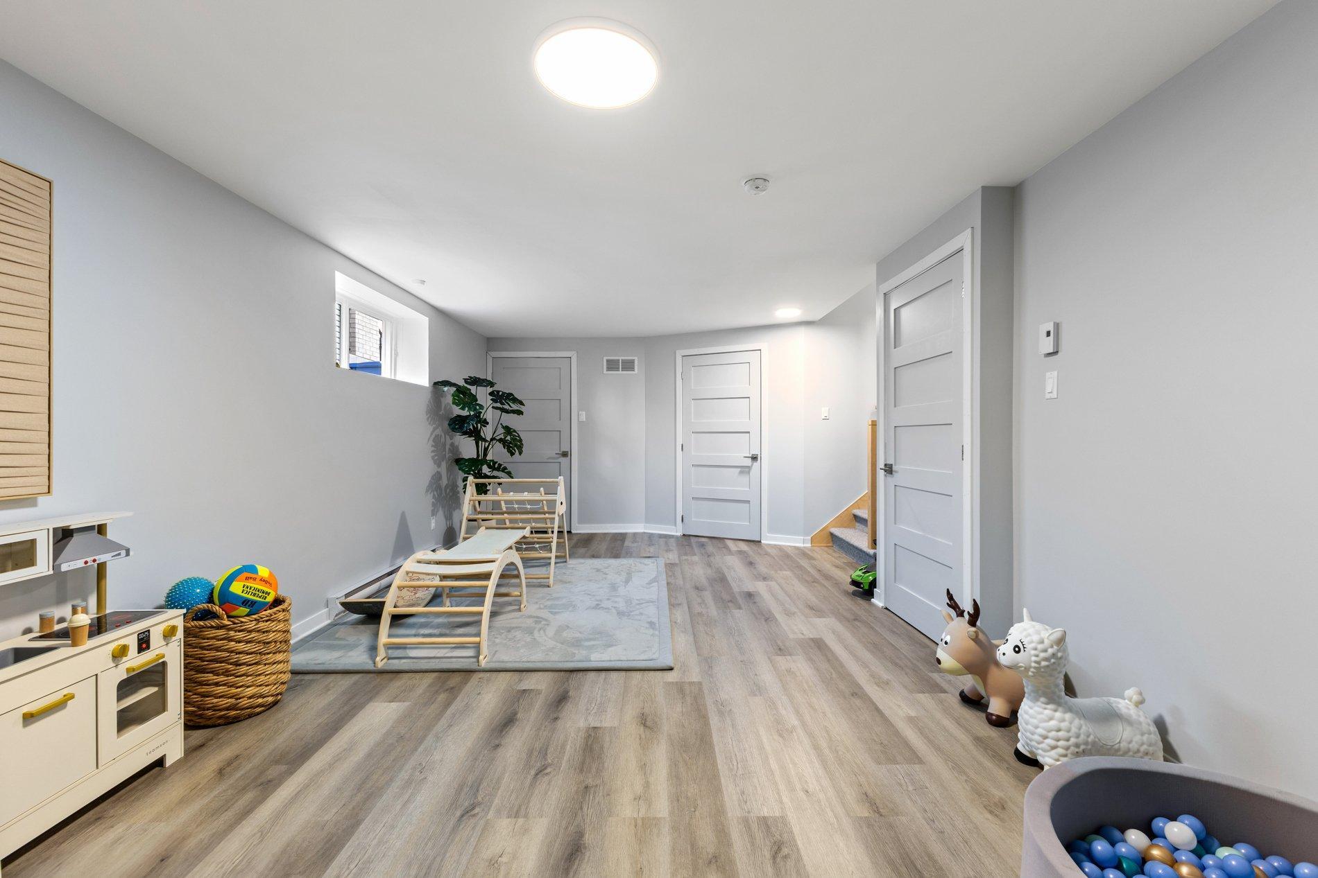 









562


Rue des Ancolies

,
Saint-Eustache,




QC
J7P0G4

