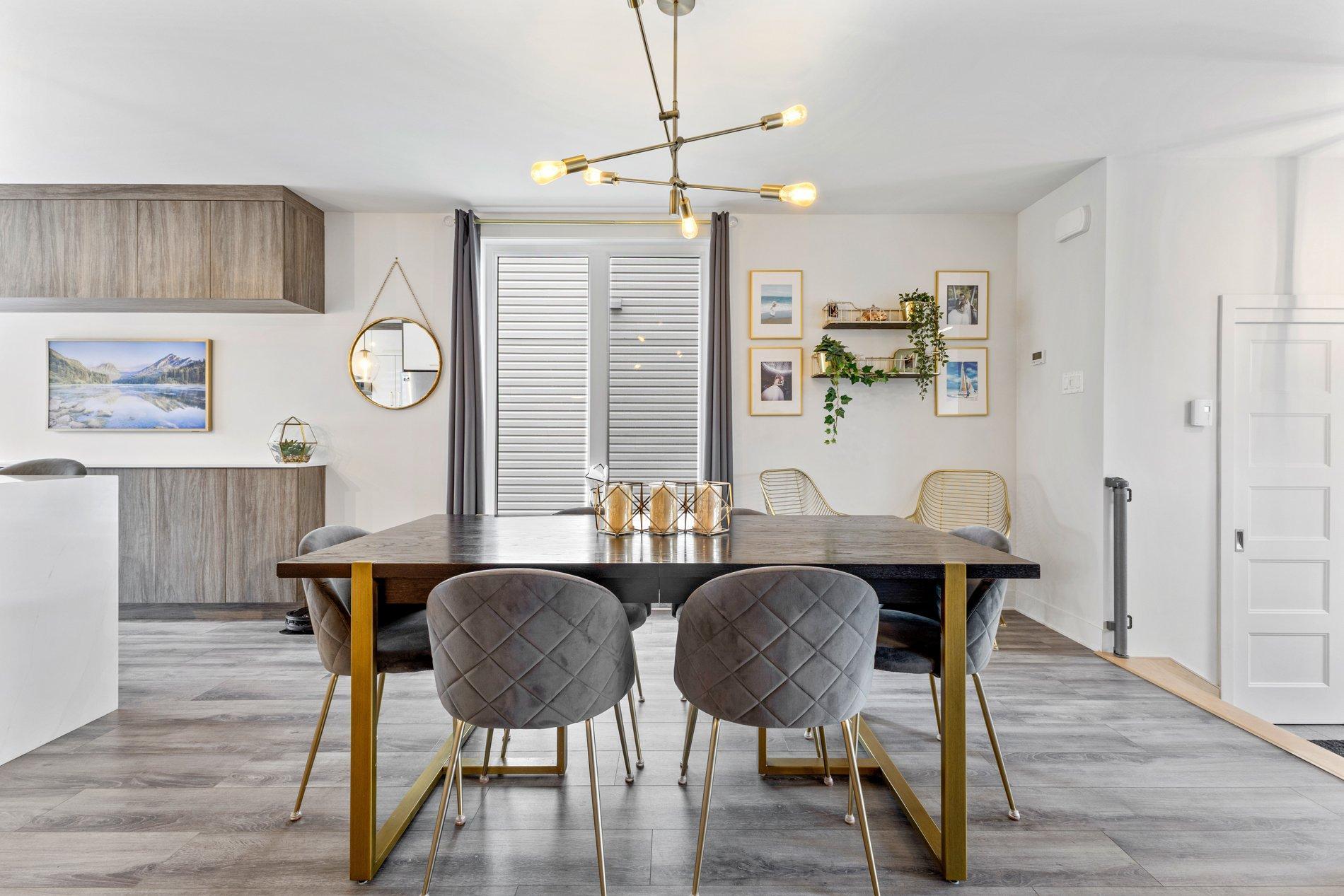 









562


Rue des Ancolies

,
Saint-Eustache,




QC
J7P0G4


