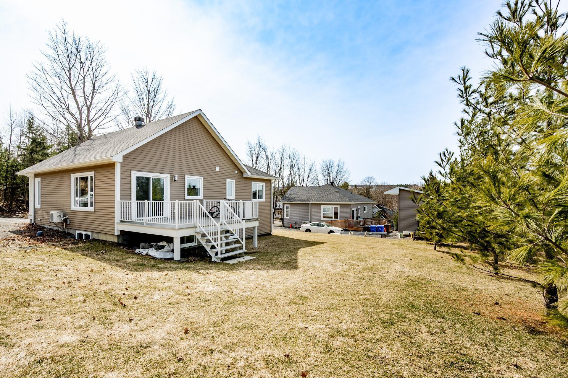 









347


Ch. Parker

,
Dixville,




QC
J0B1P0

