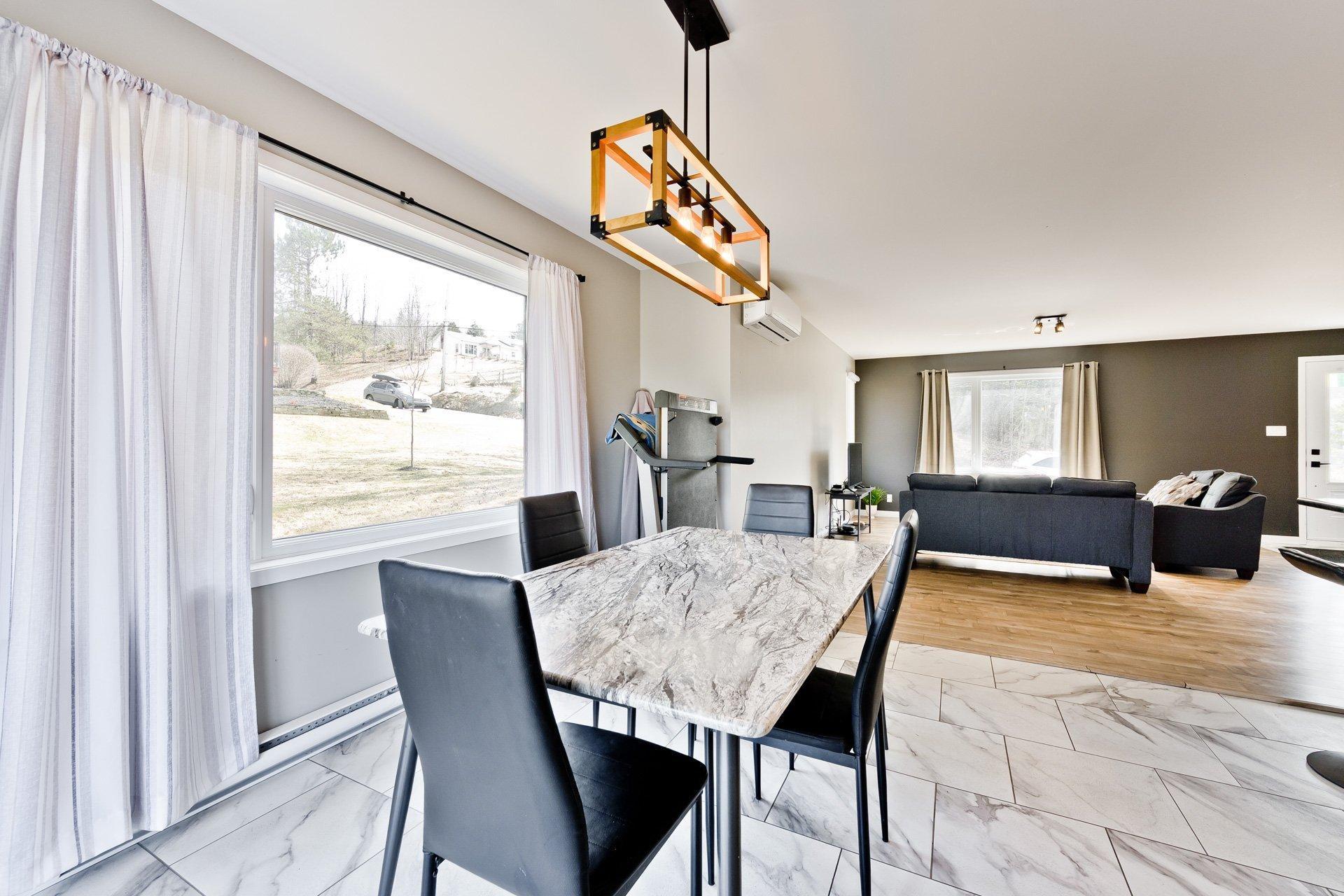 









349


Ch. Parker

,
Dixville,




QC
J0B1P0

