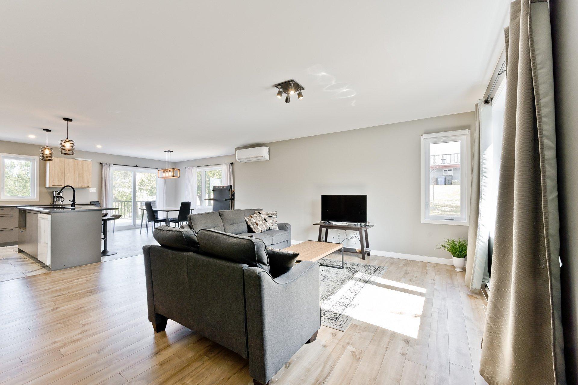 









349


Ch. Parker

,
Dixville,




QC
J0B1P0

