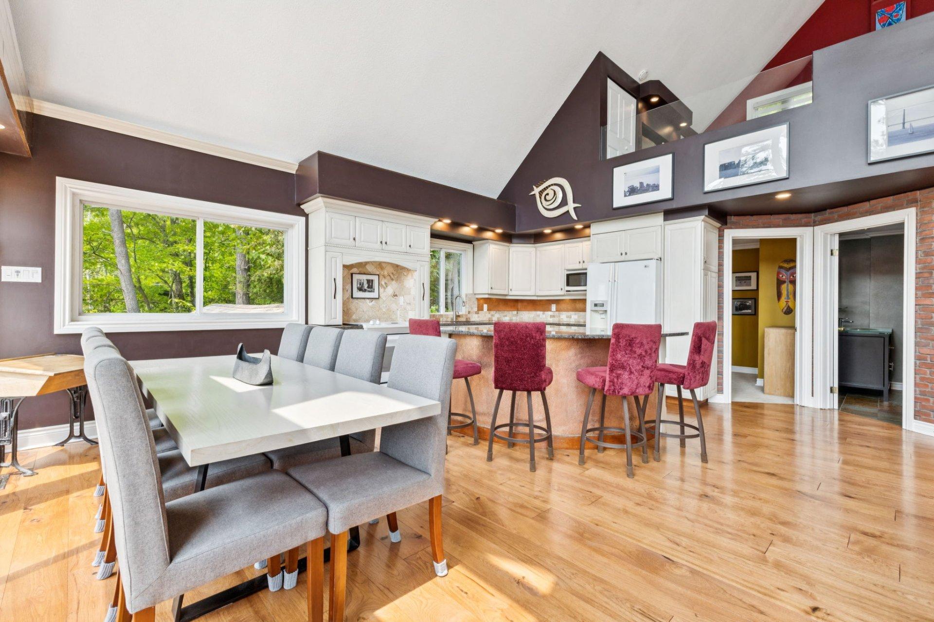 









12


Ch. B.-Leclair

,
Val-des-Monts,




QC
J8N2R7

