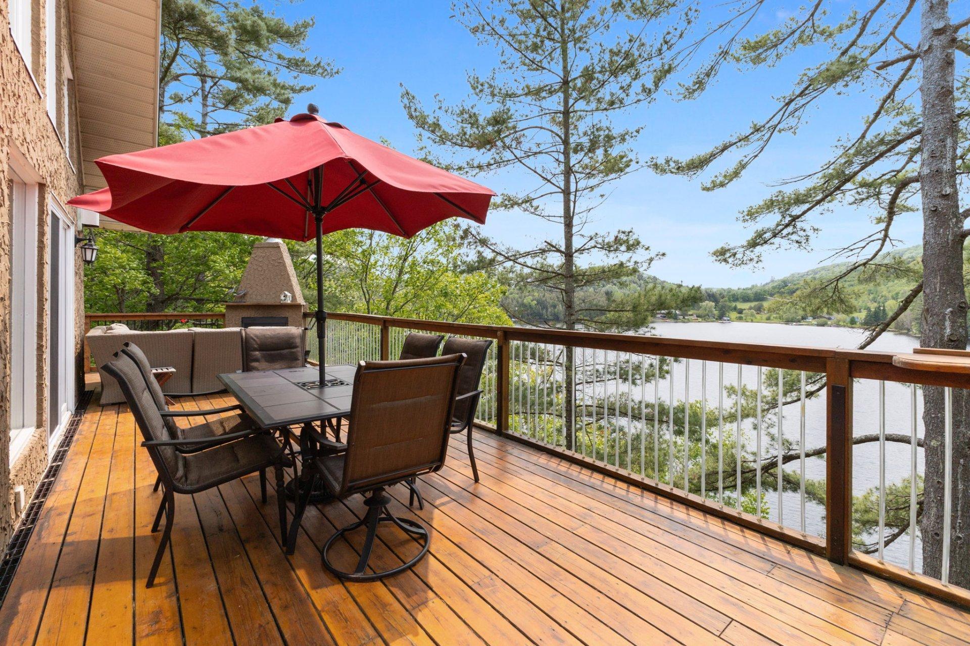 









12


Ch. B.-Leclair

,
Val-des-Monts,




QC
J8N2R7

