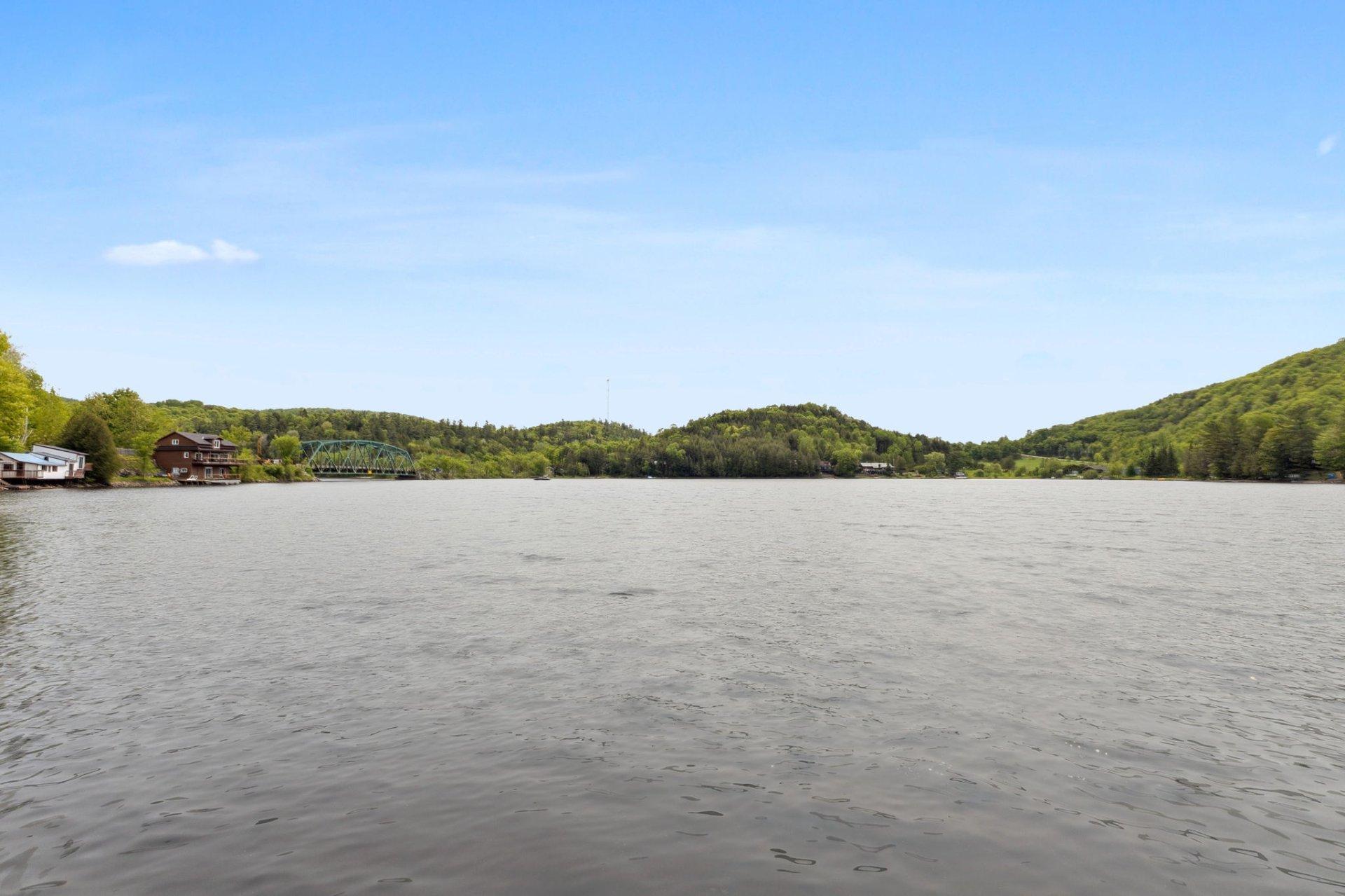 









12


Ch. B.-Leclair

,
Val-des-Monts,




QC
J8N2R7

