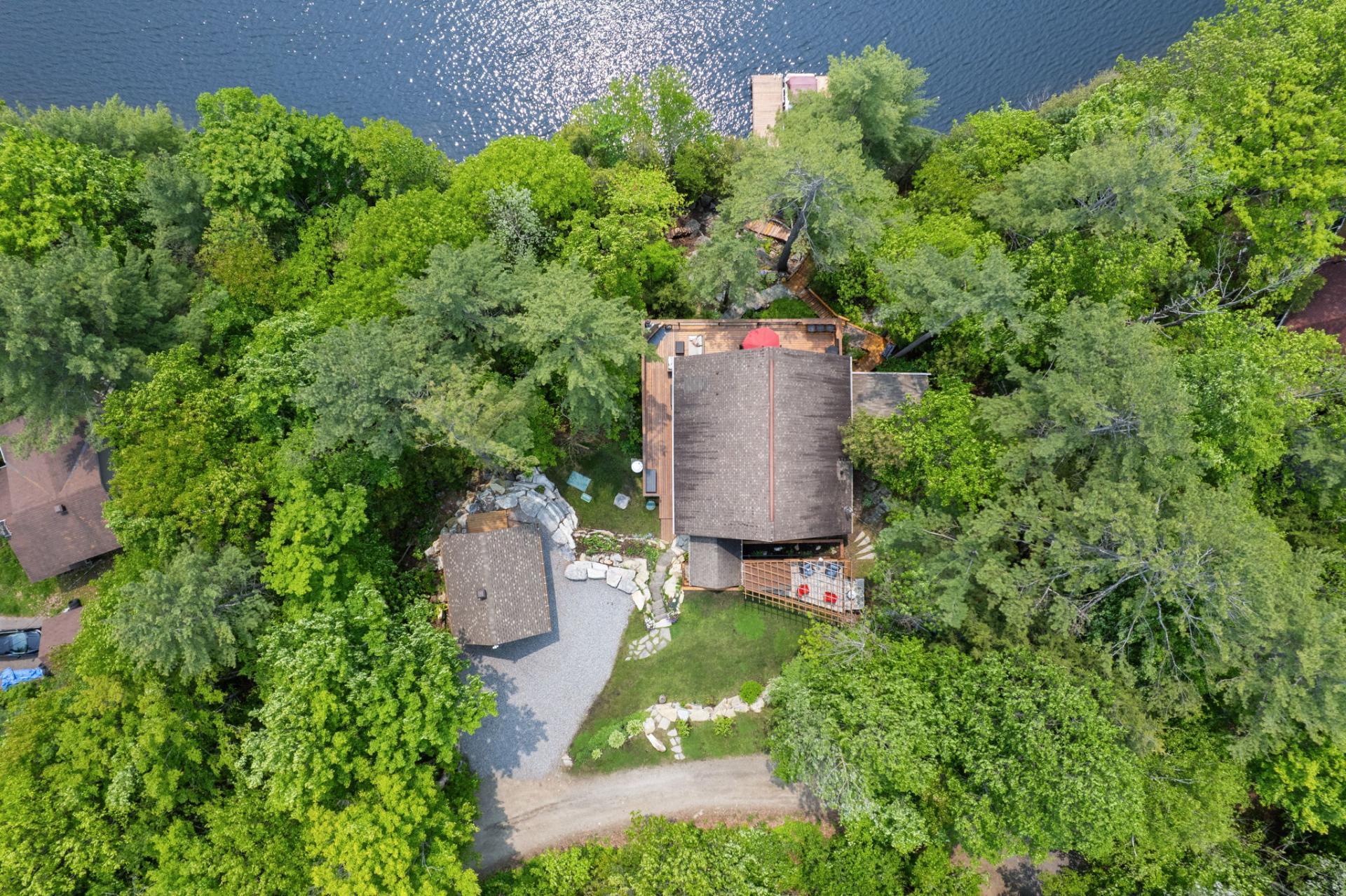 









12


Ch. B.-Leclair

,
Val-des-Monts,




QC
J8N2R7

