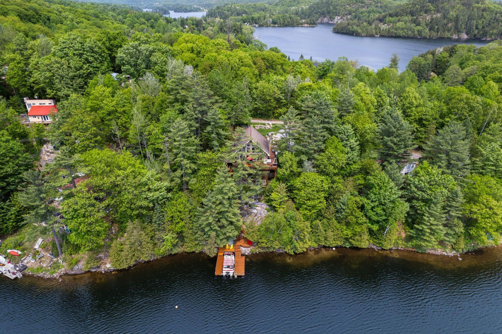 









12


Ch. B.-Leclair

,
Val-des-Monts,




QC
J8N2R7

