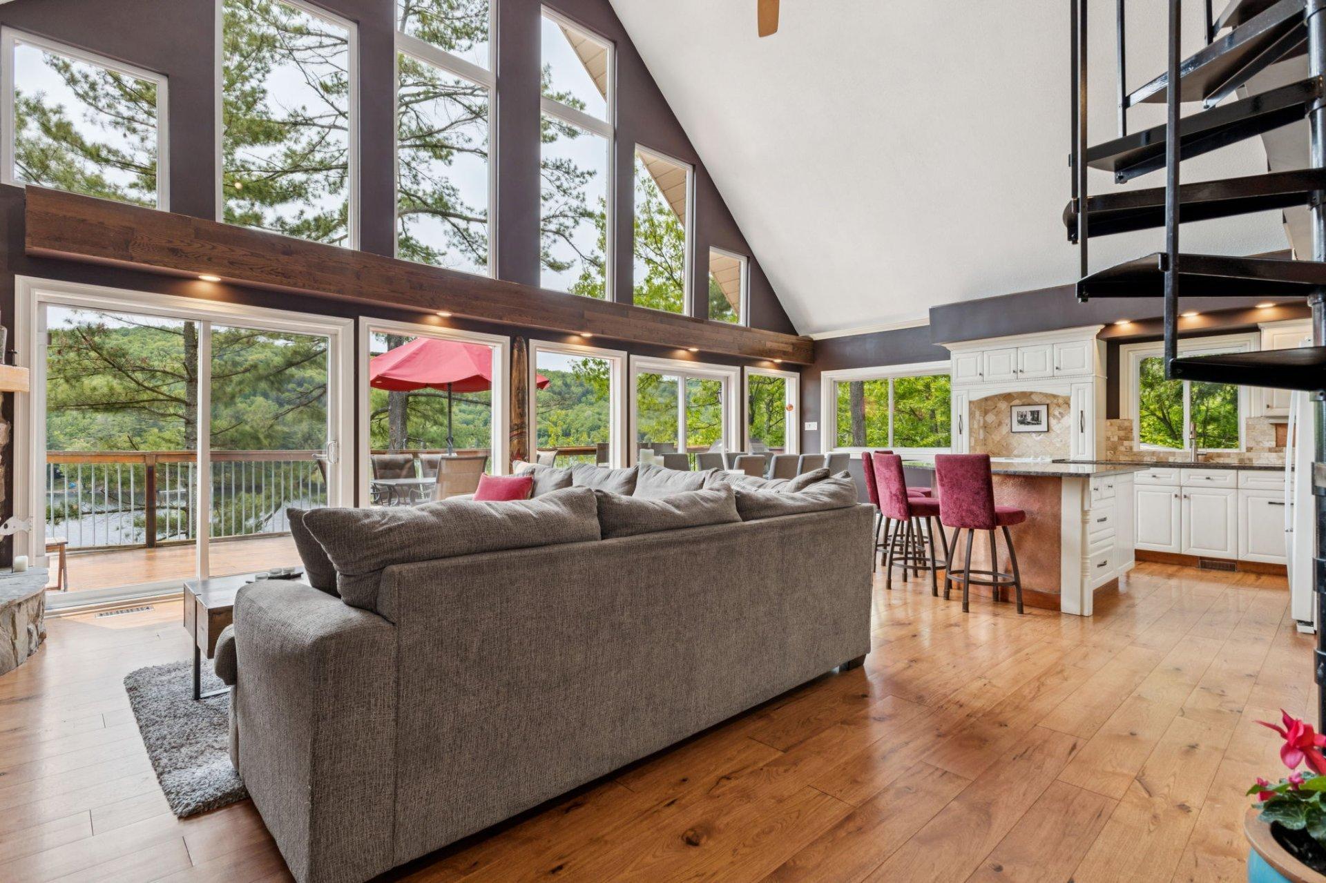 









12


Ch. B.-Leclair

,
Val-des-Monts,




QC
J8N2R7


