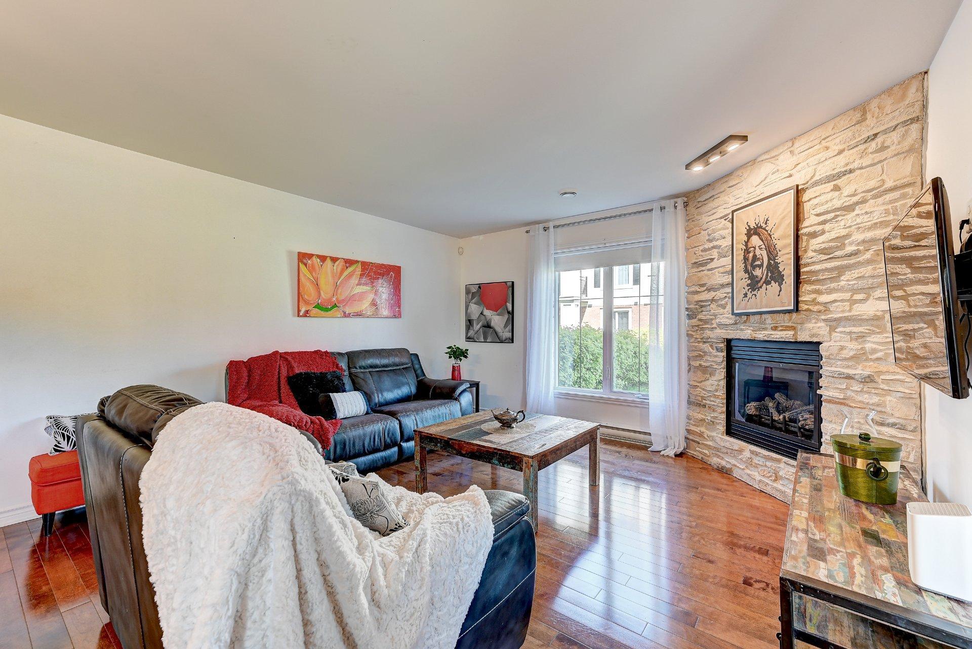 









638


Rue des Sureaux

, 2,
Boucherville,




QC
J4B0J4

