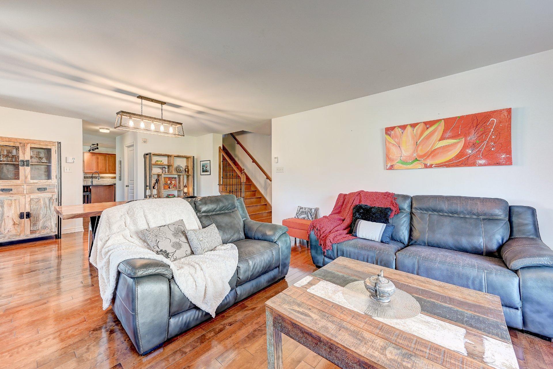 









638


Rue des Sureaux

, 2,
Boucherville,




QC
J4B0J4

