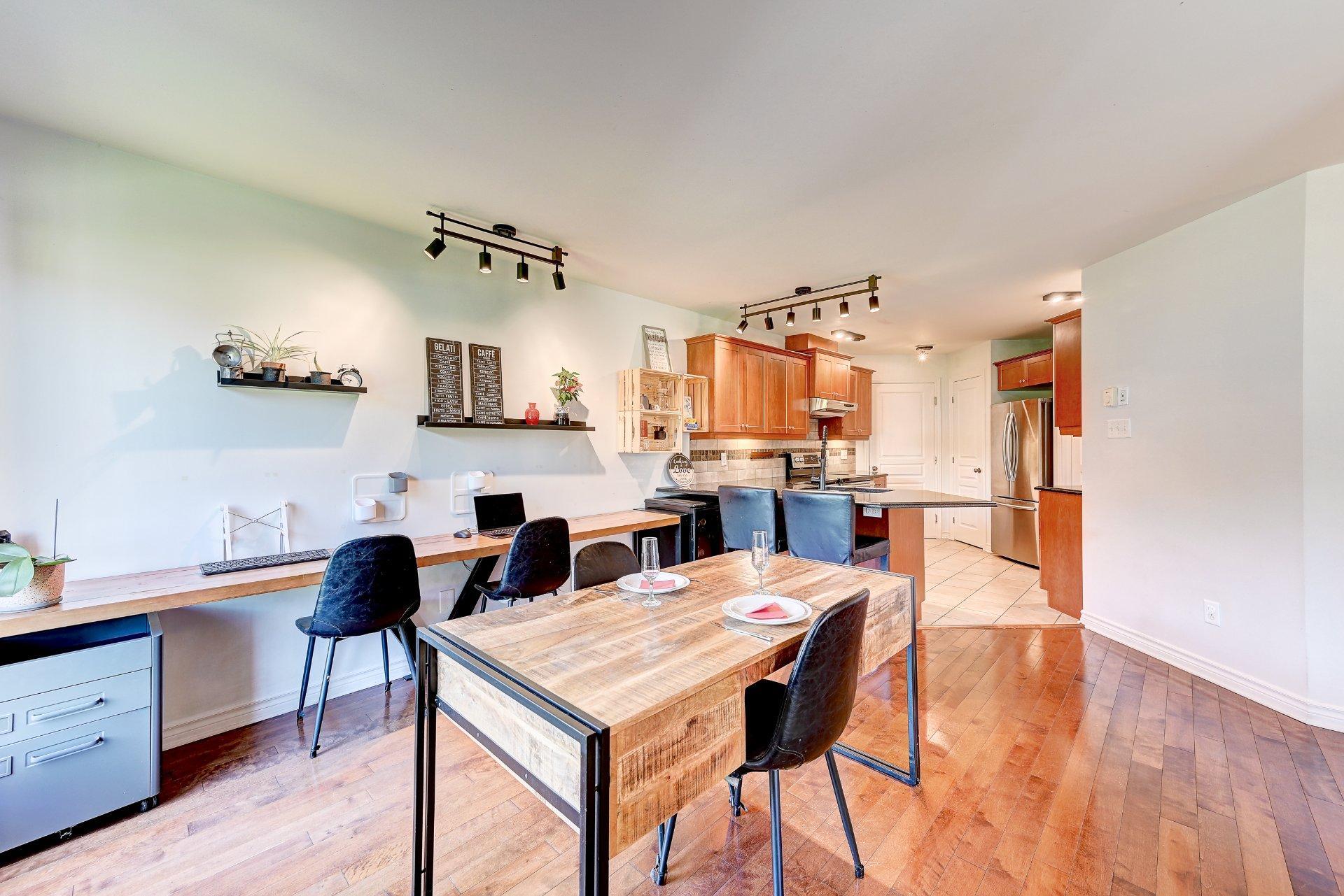 









638


Rue des Sureaux

, 2,
Boucherville,




QC
J4B0J4

