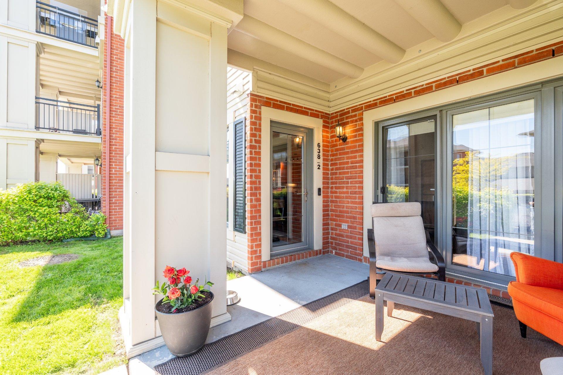 









638


Rue des Sureaux

, 2,
Boucherville,




QC
J4B0J4

