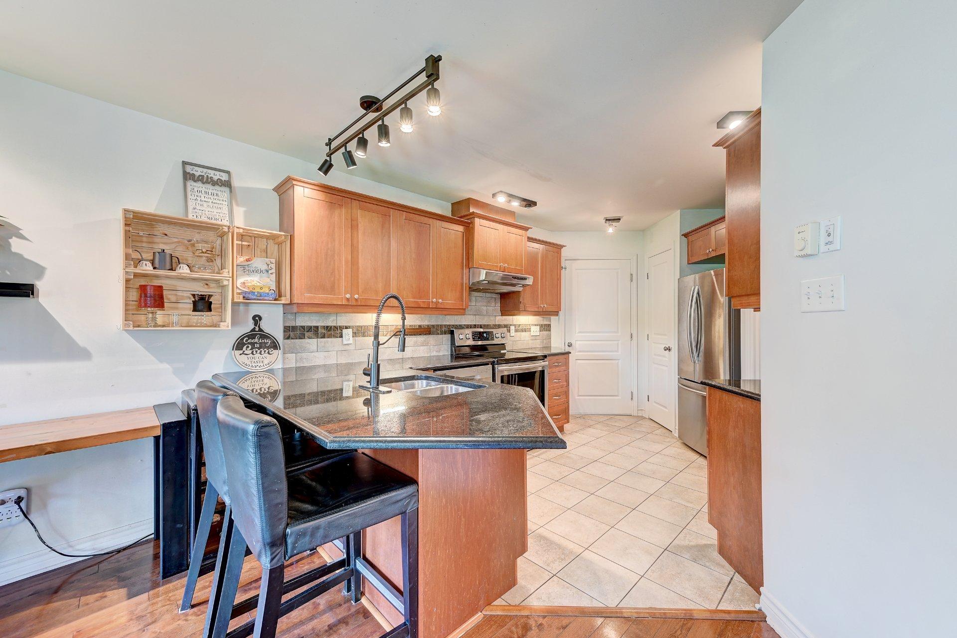 









638


Rue des Sureaux

, 2,
Boucherville,




QC
J4B0J4

