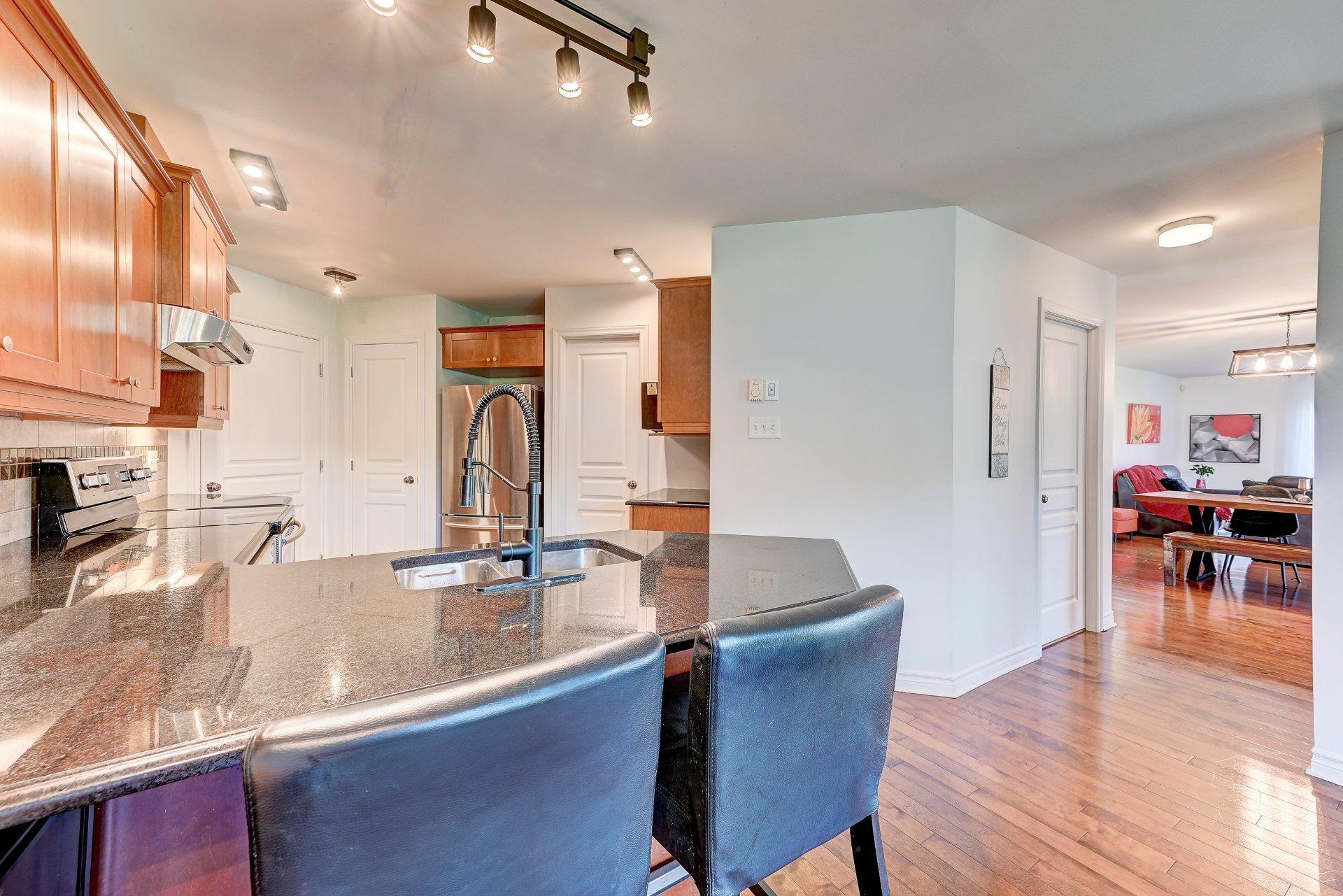 









638


Rue des Sureaux

, 2,
Boucherville,




QC
J4B0J4

