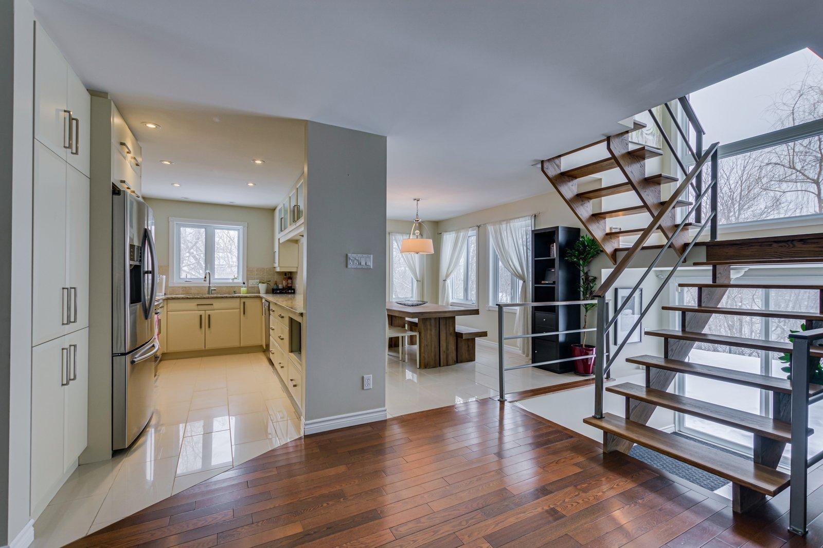 









24


Rue de Fermont

,
Gatineau (Gatineau),




QC
J8R2E5

