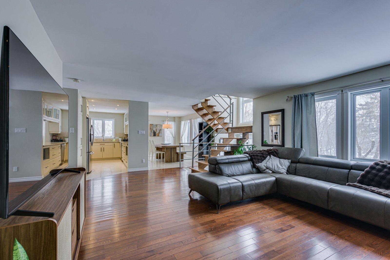 









24


Rue de Fermont

,
Gatineau (Gatineau),




QC
J8R2E5

