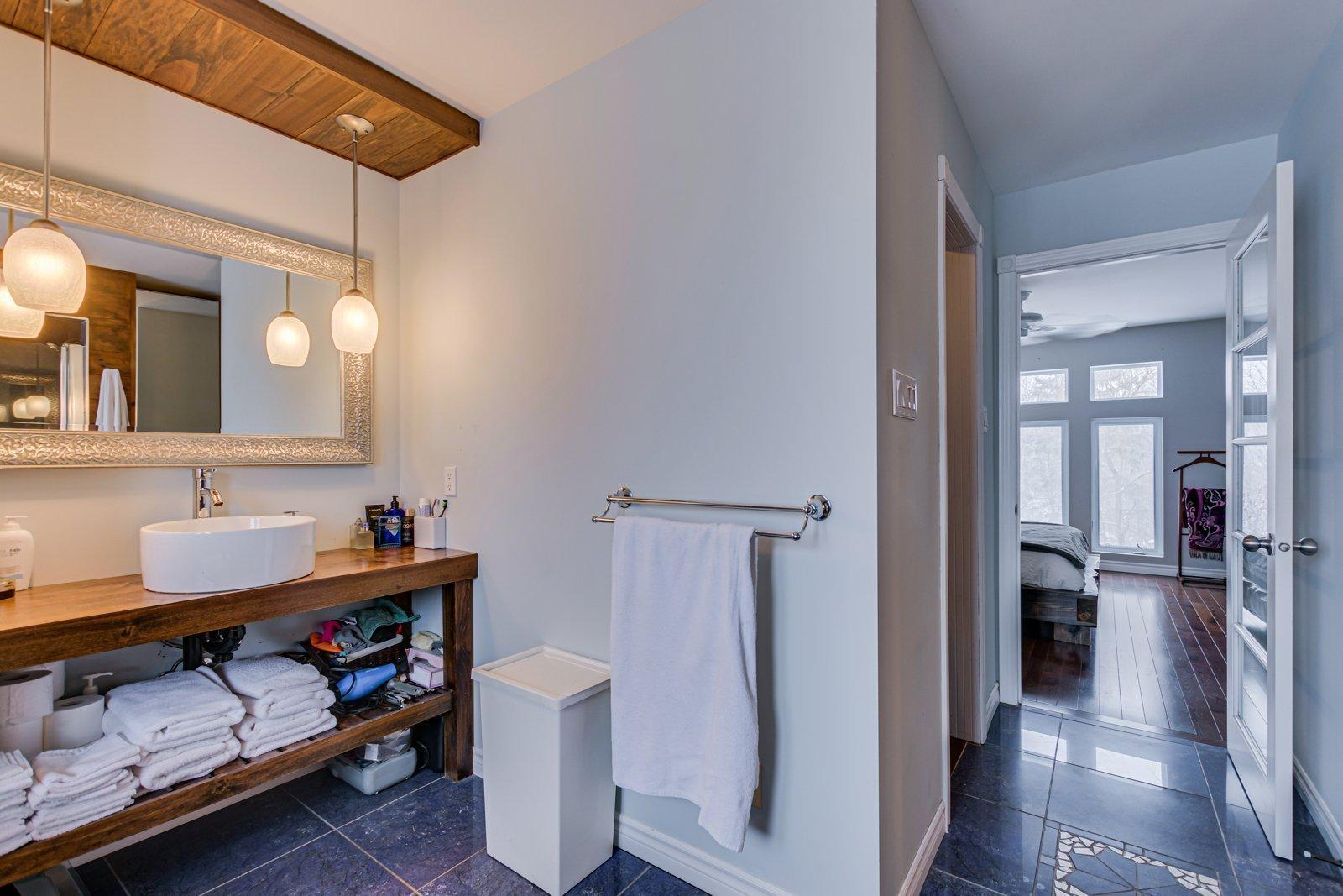 









24


Rue de Fermont

,
Gatineau (Gatineau),




QC
J8R2E5

