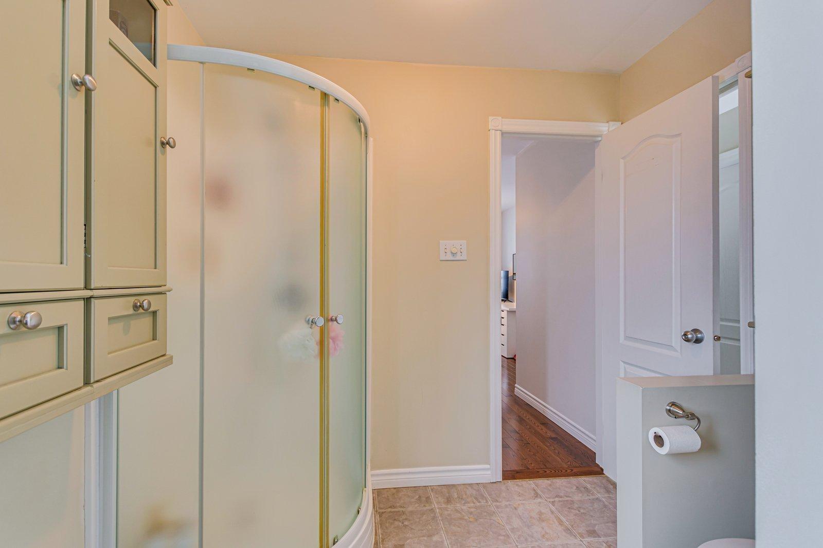 









24


Rue de Fermont

,
Gatineau (Gatineau),




QC
J8R2E5

