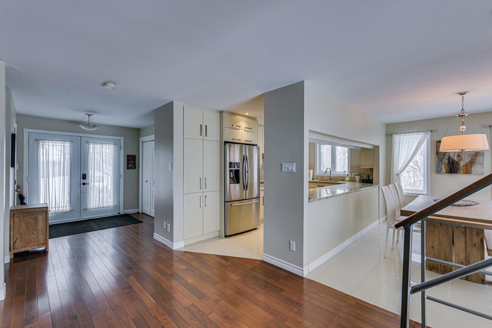 









24


Rue de Fermont

,
Gatineau (Gatineau),




QC
J8R2E5

