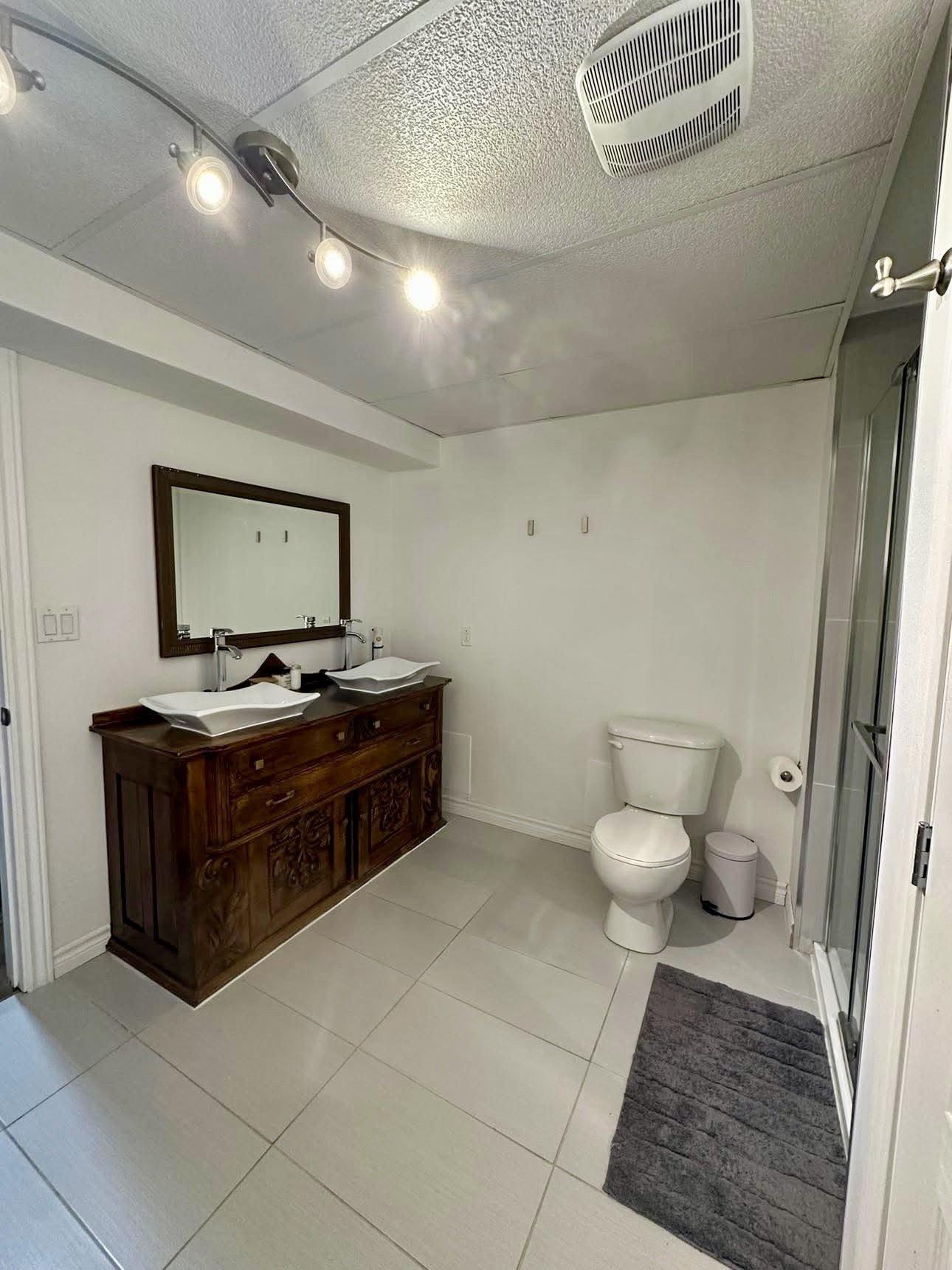 









24


Rue de Fermont

,
Gatineau (Gatineau),




QC
J8R2E5

