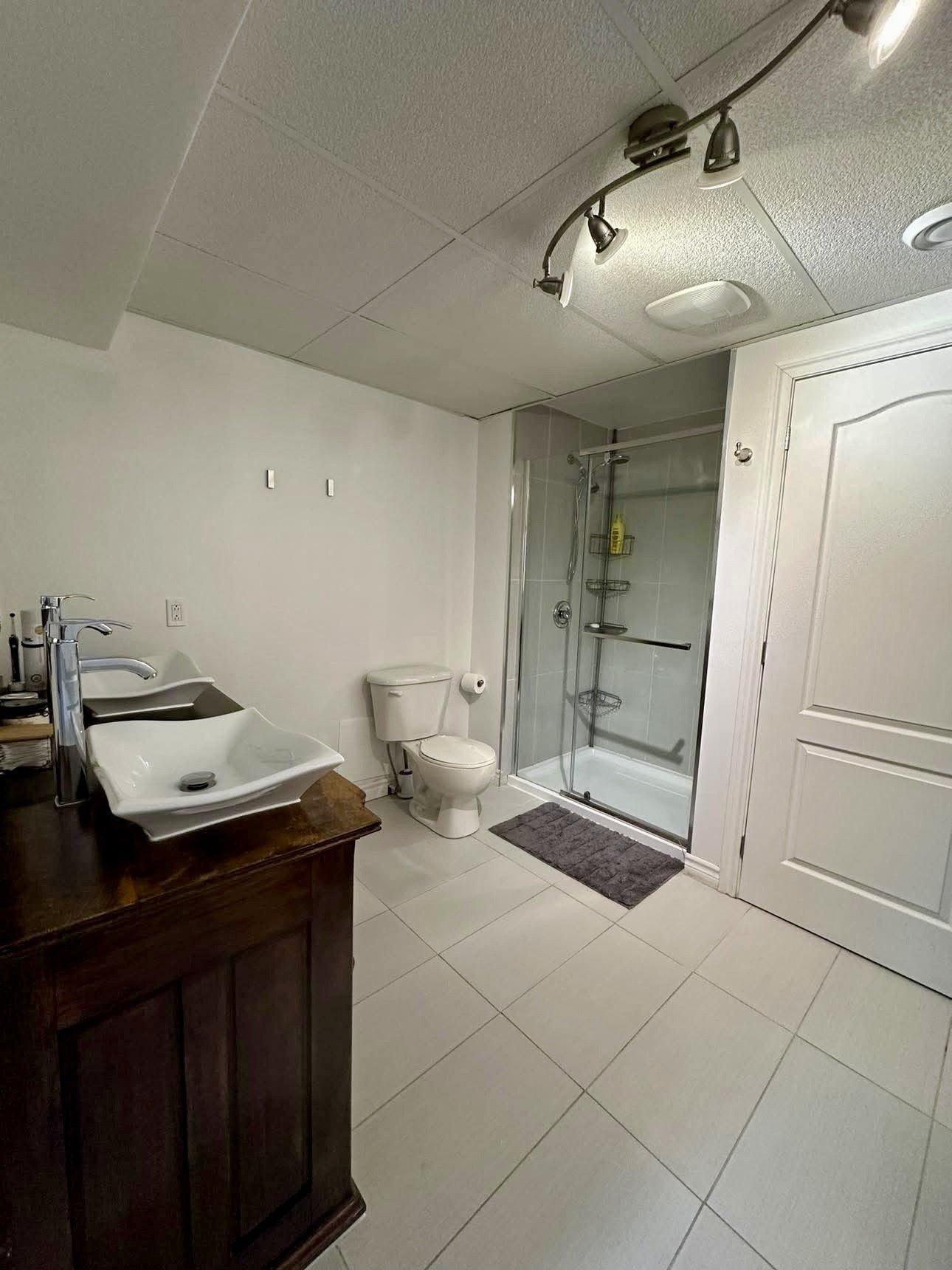 









24


Rue de Fermont

,
Gatineau (Gatineau),




QC
J8R2E5

