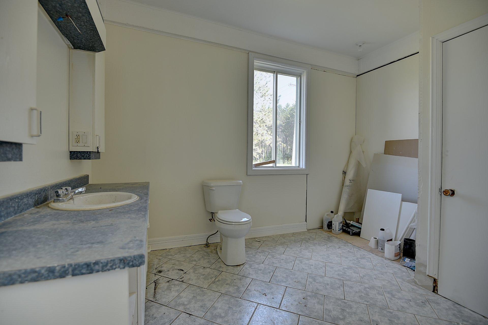 









1030


Route St-Joseph

,
Sainte-Émélie-de-l'Énergie,




QC
J0K2K0

