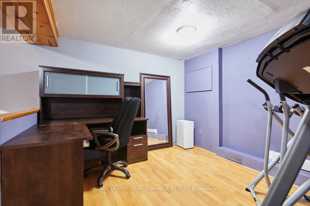 












61 - 3344 UPLANDS DRIVE

,
Ottawa,




Ontario
K1V9R9

