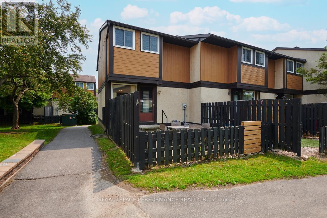












61 - 3344 UPLANDS DRIVE

,
Ottawa,




Ontario
K1V9R9

