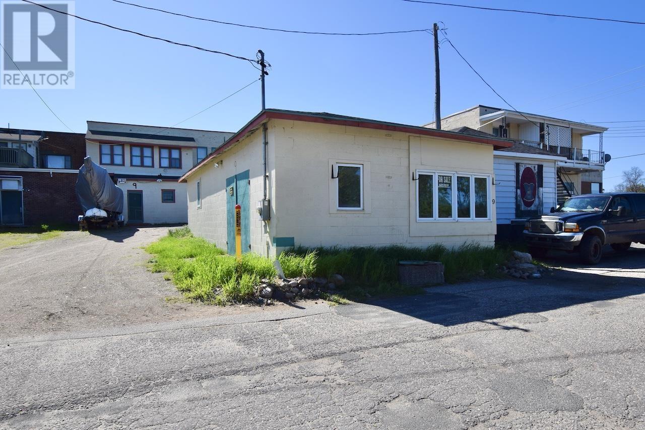 












9 Woodward AVE

,
Blind River,




Ontario
P0R1B0

