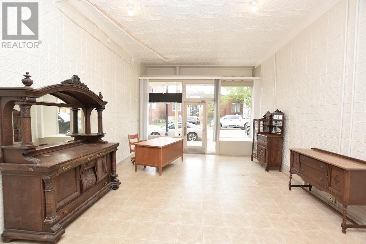 












9 Woodward AVE

,
Blind River,




Ontario
P0R1B0


