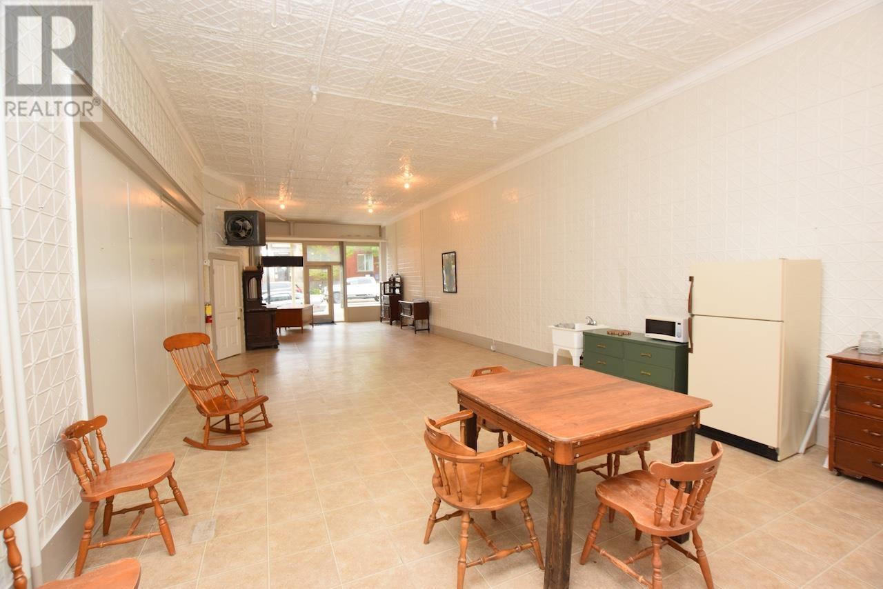 












9 Woodward AVE

,
Blind River,




Ontario
P0R1B0

