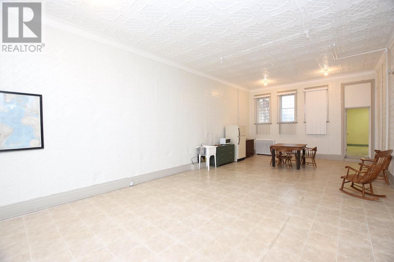 












9 Woodward AVE

,
Blind River,




Ontario
P0R1B0

