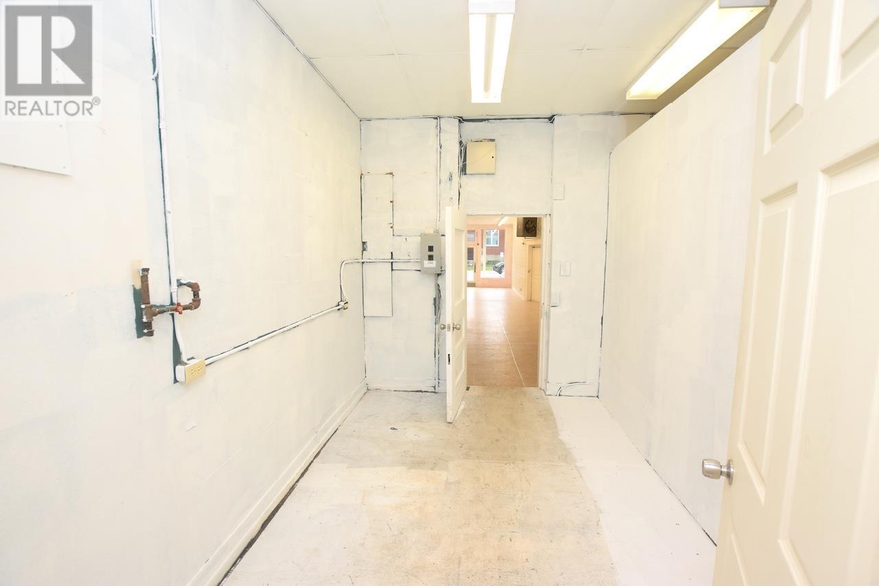












9 Woodward AVE

,
Blind River,




Ontario
P0R1B0


