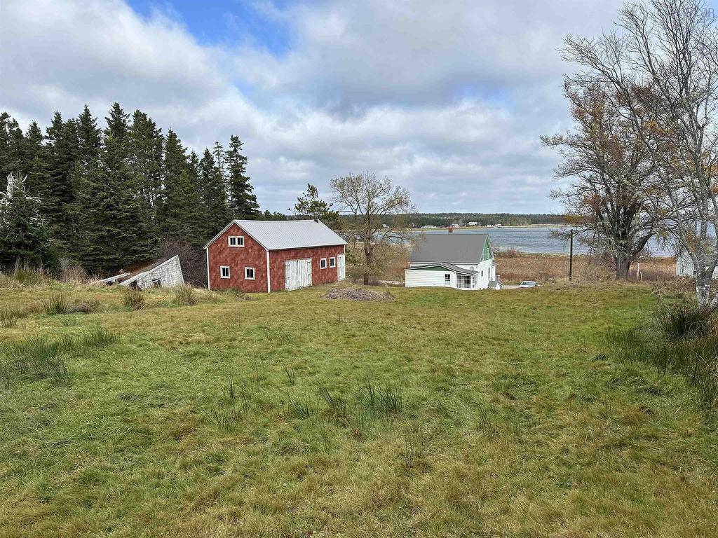 












183 Big Tancook Island Road

,
Big Tancook Island,




NS
B0J 3G0

