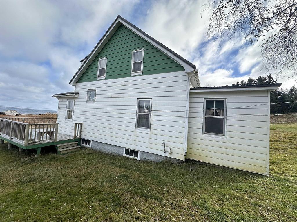 












183 Big Tancook Island Road

,
Big Tancook Island,




NS
B0J 3G0


