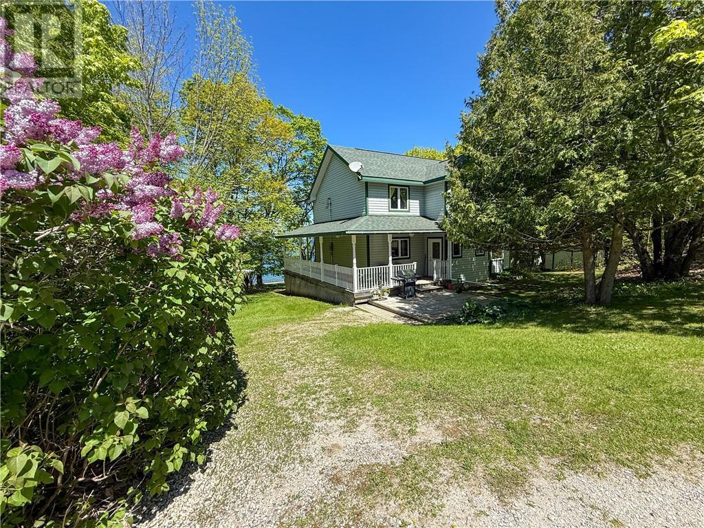 












118 Maple Drive

,
Kagawong, Manitoulin Island,




Ontario
P0P1J0

