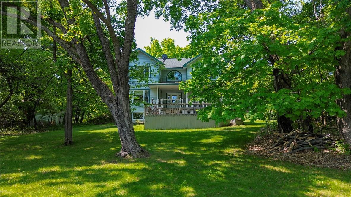 












118 Maple Drive

,
Kagawong, Manitoulin Island,




Ontario
P0P1J0

