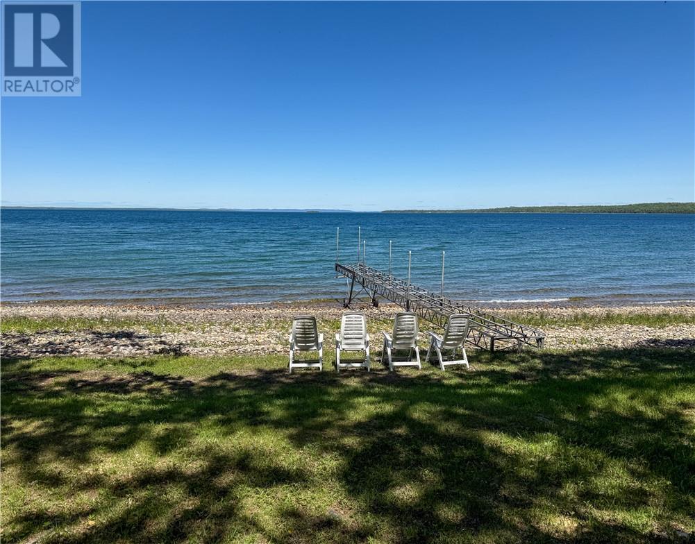 












118 Maple Drive

,
Kagawong, Manitoulin Island,




Ontario
P0P1J0

