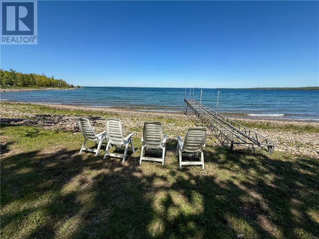 












118 Maple Drive

,
Kagawong, Manitoulin Island,




Ontario
P0P1J0

