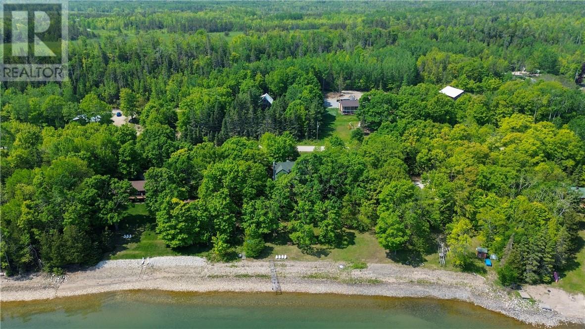 












118 Maple Drive

,
Kagawong, Manitoulin Island,




Ontario
P0P1J0

