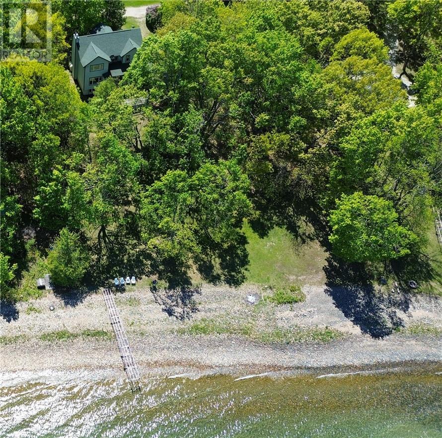 












118 Maple Drive

,
Kagawong, Manitoulin Island,




Ontario
P0P1J0

