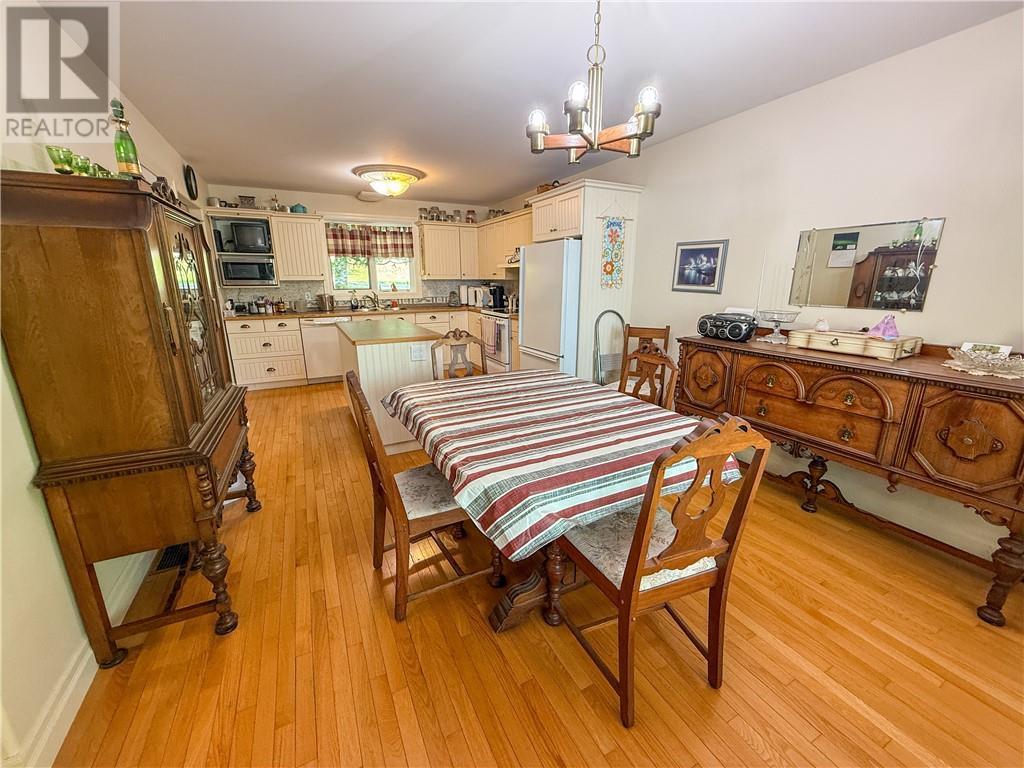 












118 Maple Drive

,
Kagawong, Manitoulin Island,




Ontario
P0P1J0

