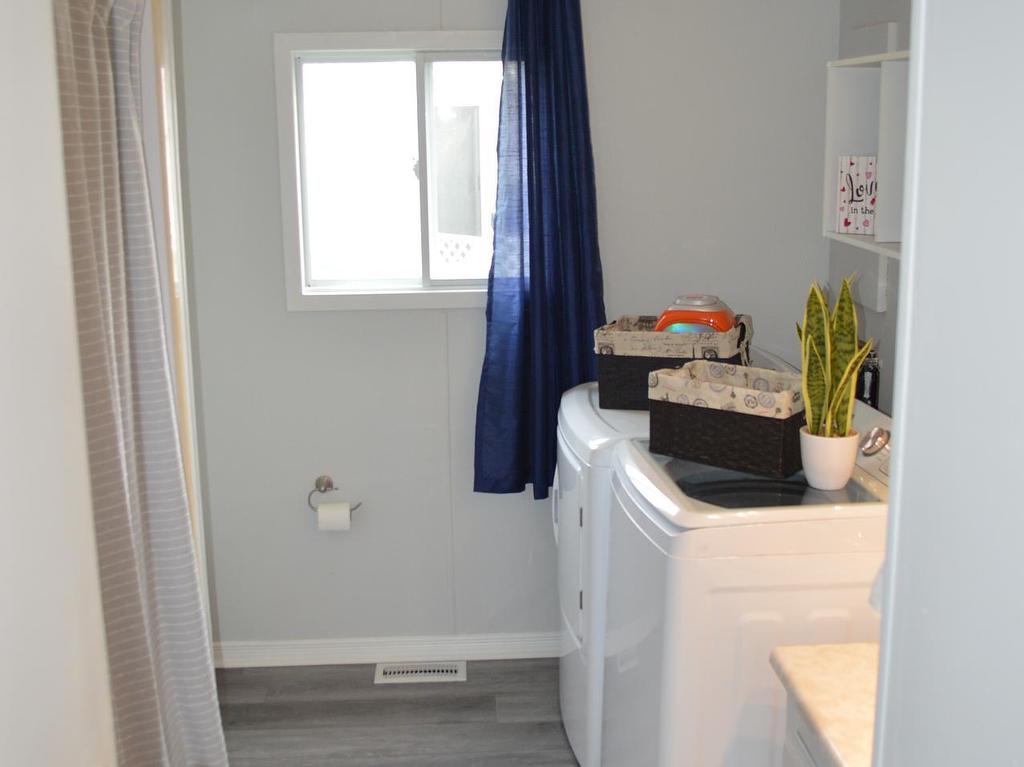 









4


Linden

Lane,
Innisfil,




ON
L9S 1P4

