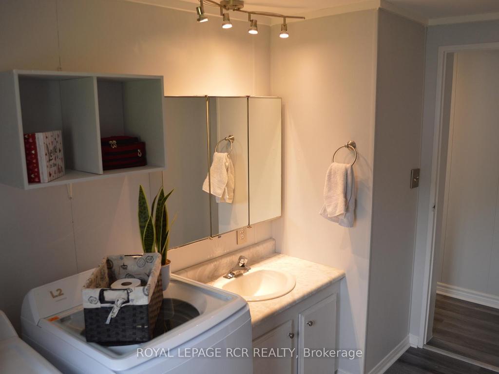 









4


Linden

Lane,
Innisfil,




ON
L9S 1P4

