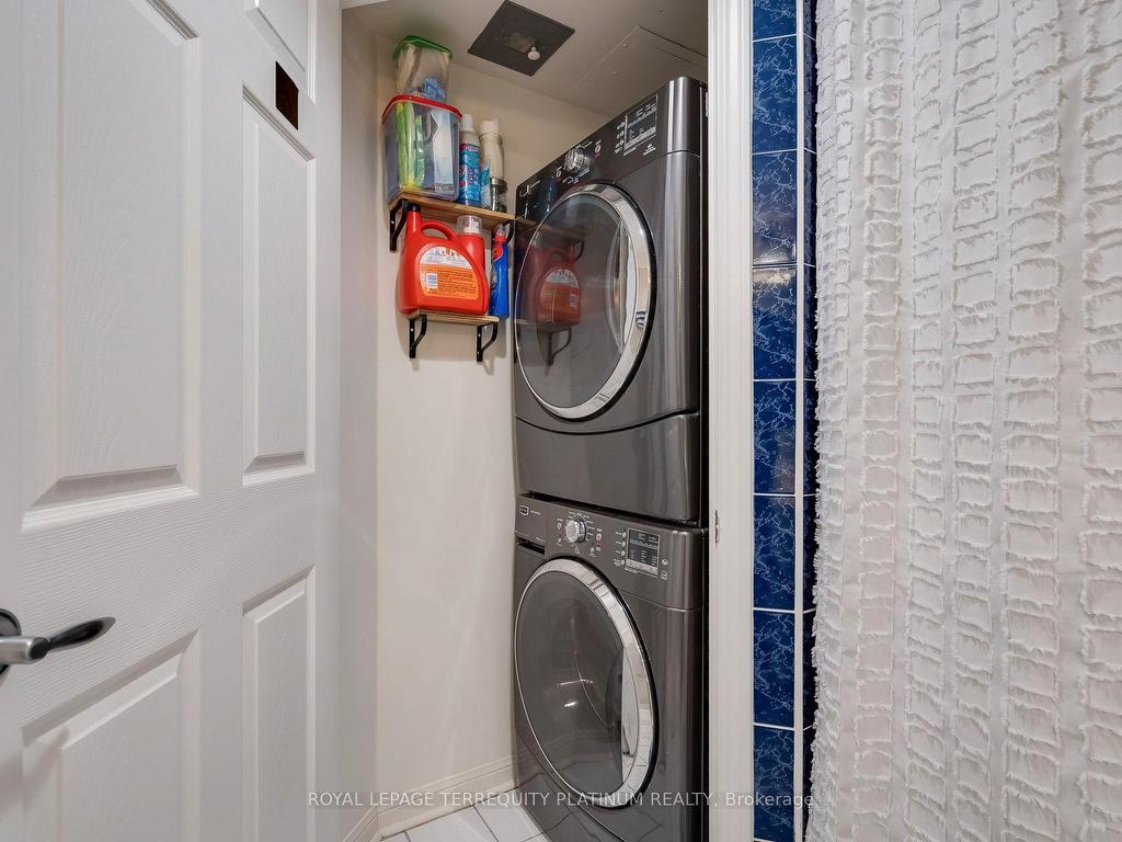 









228


Queens

Quay West, 702,
Toronto,




ON
M5J 2X1

