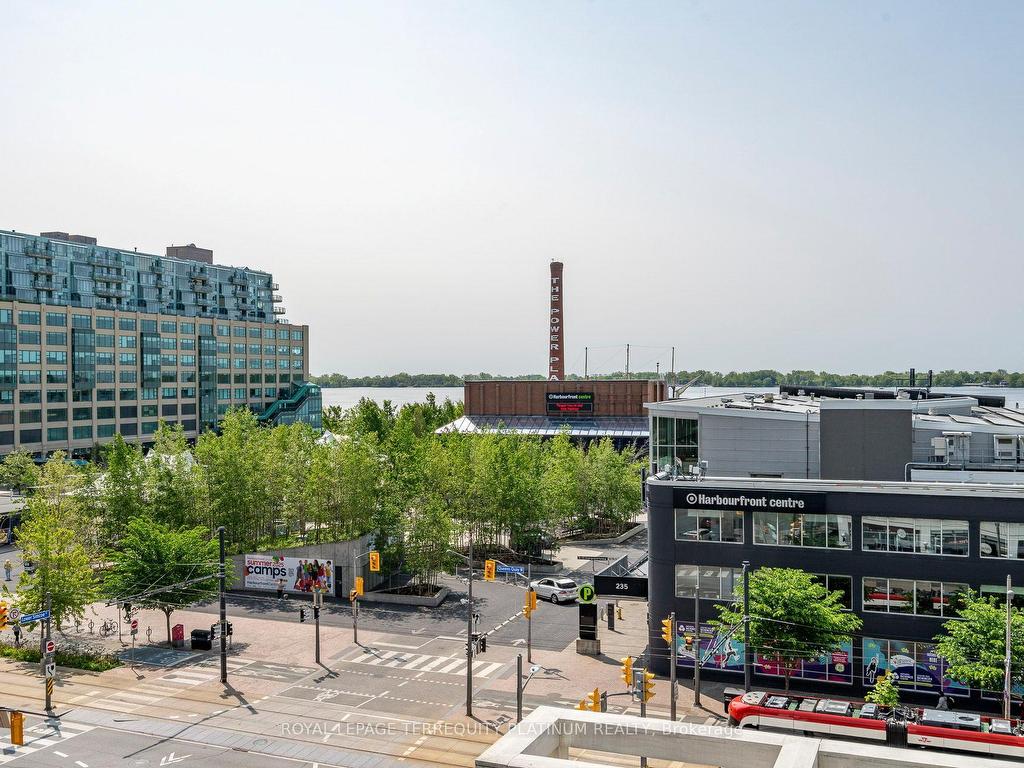 









228


Queens

Quay West, 702,
Toronto,




ON
M5J 2X1

